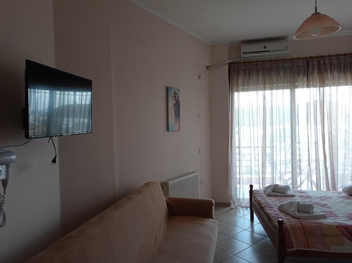 Nikolitsa Apartments Glyfada  ภายนอก รูปภาพ