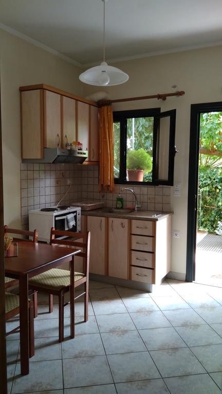 Nikolitsa Apartments Glyfada  ภายนอก รูปภาพ
