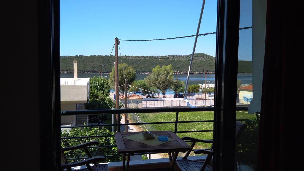 Nikolitsa Apartments Glyfada  ภายนอก รูปภาพ