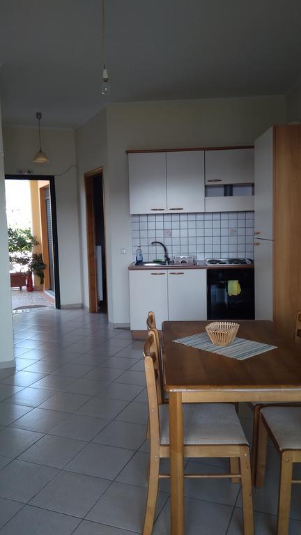 Nikolitsa Apartments Glyfada  ภายนอก รูปภาพ